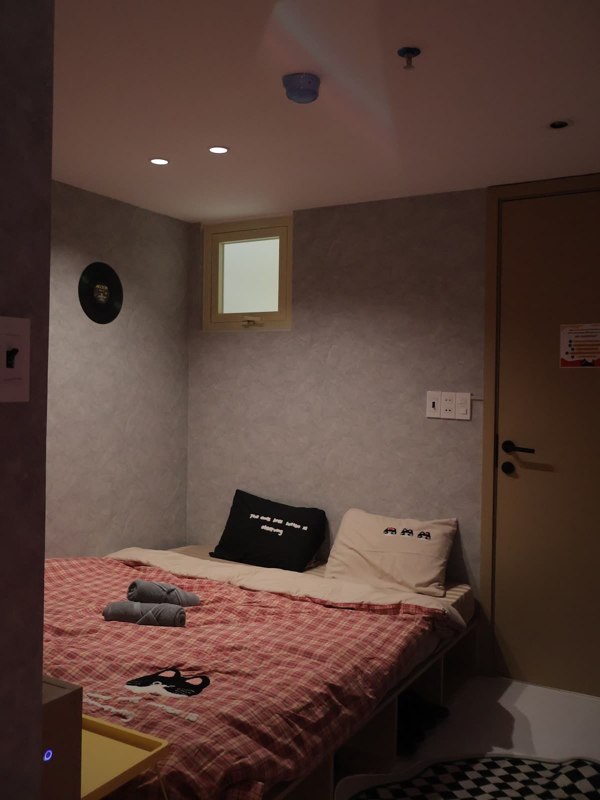 Box 402 - 8